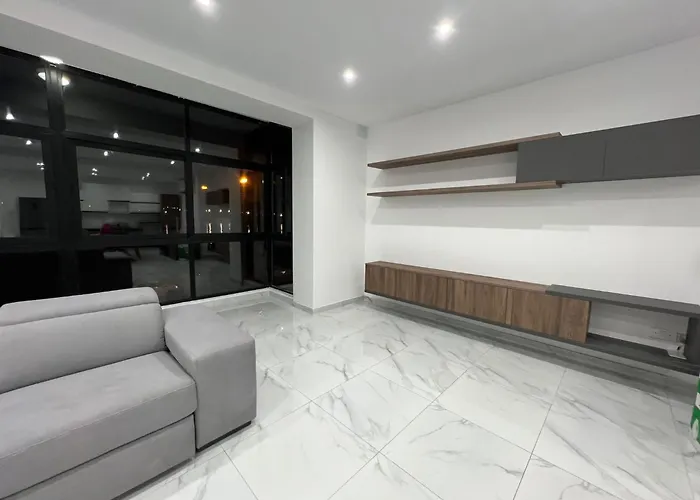 Appartement 4 Bedroom Seafront Sliema