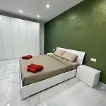 Apartment 4 Bedroom Seafront *
